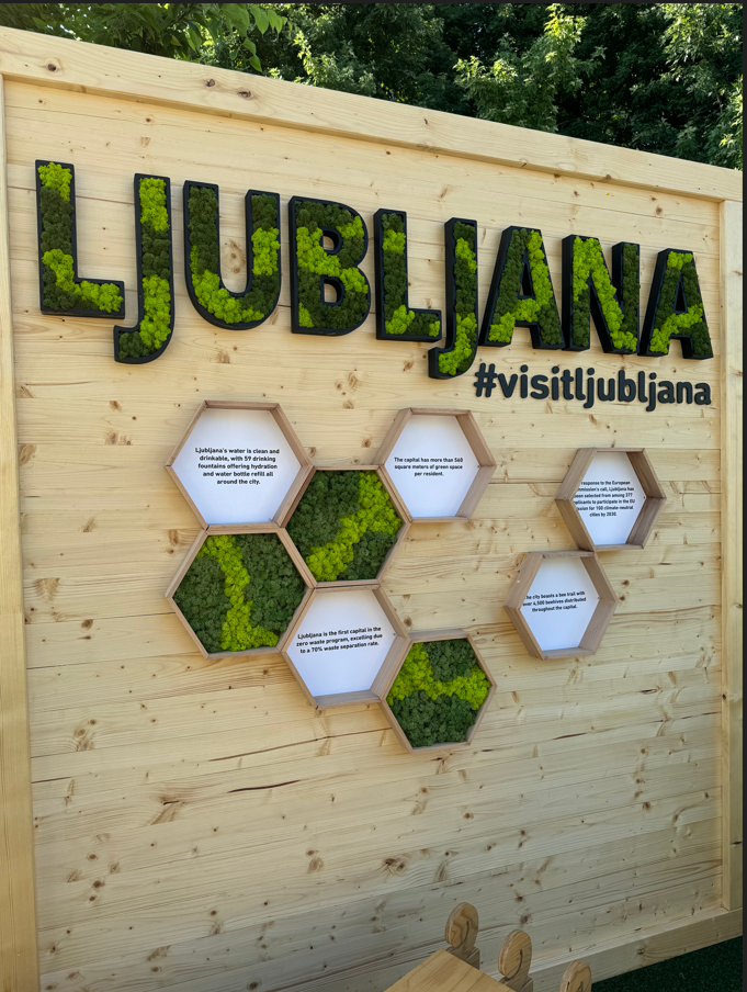 LJUBLJANA SE Z NAŠIMI IZDELKI PREDSTAVLJA V SLOVENSKI HIŠI V PARIZU